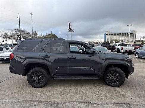 Used 2025 Toyota 4Runner TRD Sport image 4