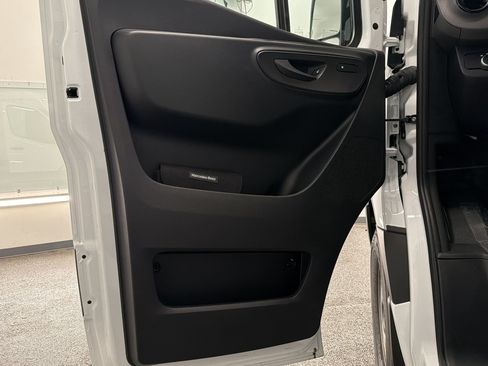 New 2025 Mercedes-Benz Sprinter 2500 image 21