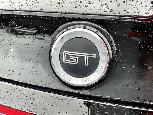 Used 2013 Ford Mustang GT Premium w/ Security Pkg RWD image 21