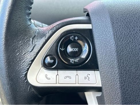 Used 2016 Toyota Prius Three Touring image 21