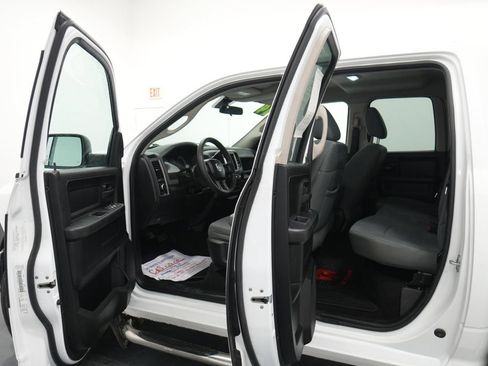 Used 2014 RAM 1500 ST w/ SXT Appearance Group AWD/4WD image 21