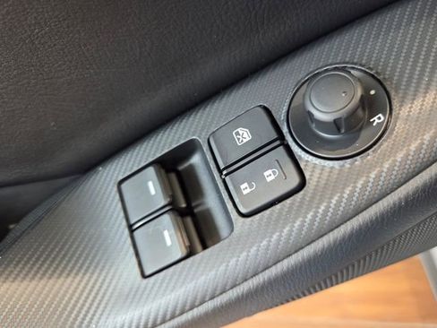 New 2025 MAZDA MX-5 Miata Club image 30