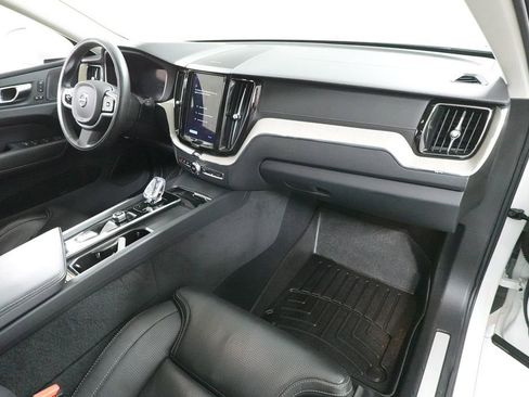 Used 2022 Volvo XC60 T8 Inscription w/ Advanced Package image 34