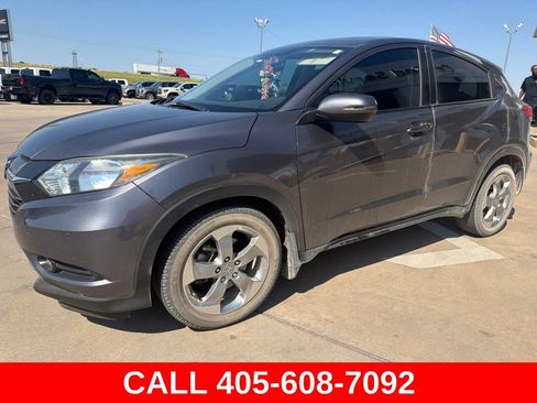 Used 2017 Honda HR-V EX image 6