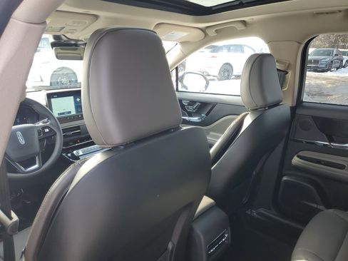 New 2026 Lincoln Corsair Premiere image 26