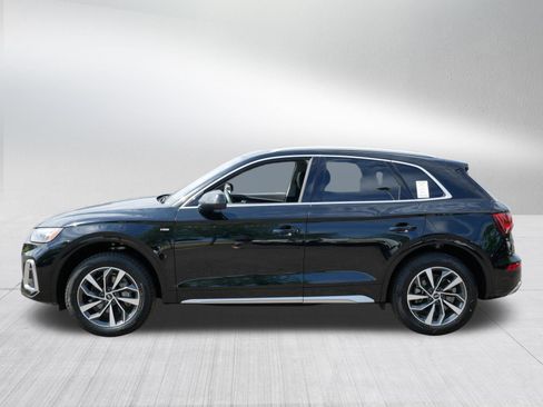 Used 2023 Audi Q5 2.0T Premium w/ Convenience Package AWD/4WD image 4