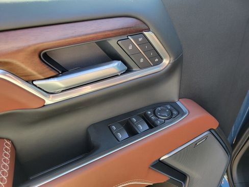 New 2026 GMC Sierra 2500 Denali Ultimate image 15