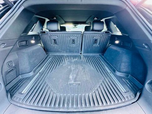 Used 2024 Cadillac XT5 Sportv w/ LPO, Floor Liner Package AWD/4WD image 12
