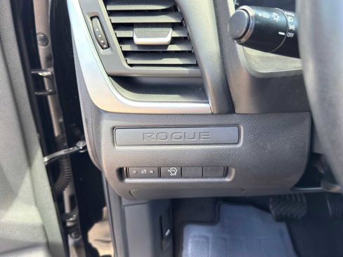 Used 2023 Nissan Rogue S FWD image 23