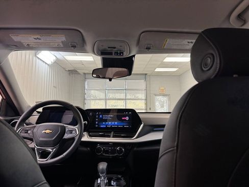 New 2026 Chevrolet Trax LT w/ Driver Confidence Package FWD image 19