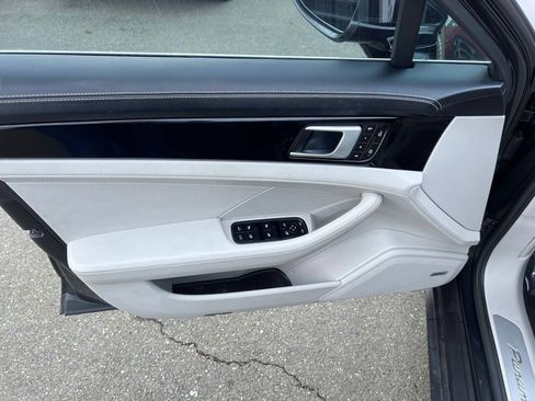 Used 2019 Porsche Panamera 4S AWD/4WD image 22