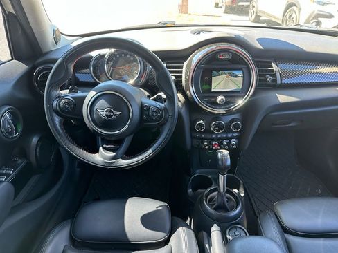 Used 2019 MINI Cooper S image 21