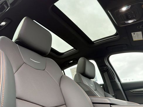 Used 2024 Cadillac CT5 V w/ Super Cruise 2 Package image 16