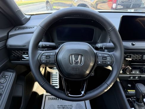 Used 2025 Honda Accord Sport image 19
