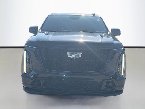 Used 2026 Cadillac Escalade V w/ LPO, ONYX Package AWD/4WD image 8
