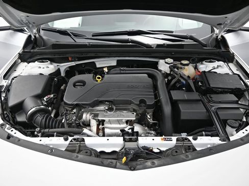 Used 2023 Chevrolet Malibu LT FWD image 25
