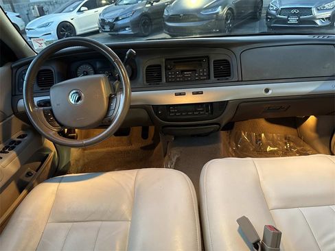 Used 2008 Mercury Grand Marquis LS image 35