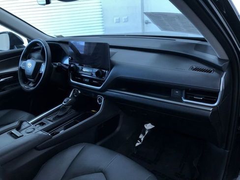 Certified 2025 Toyota Grand Highlander AWD image 25