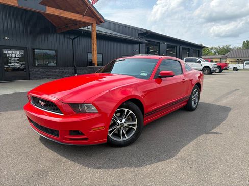 Used 2014 Ford Mustang Premium RWD image 1