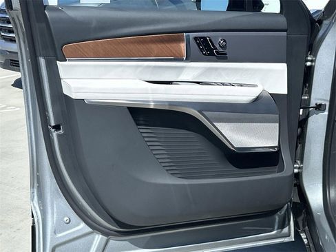 New 2026 Cadillac Vistiq Luxury image 20