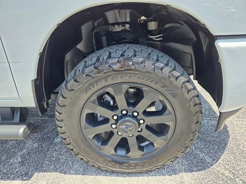 Used 2024 RAM 3500 Big Horn w/ Night Edition AWD/4WD image 21