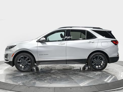 Used 2024 Chevrolet Equinox RS w/ RS Leather Package AWD/4WD image 2