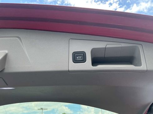 Used 2019 Cadillac XT5 Luxury FWD image 28