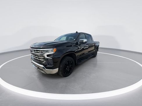 Used 2024 Chevrolet Silverado 1500 LTZ AWD/4WD image 4