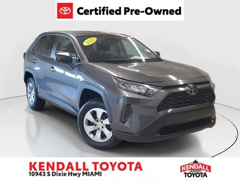 Certified 2022 Toyota RAV4 LE image 1