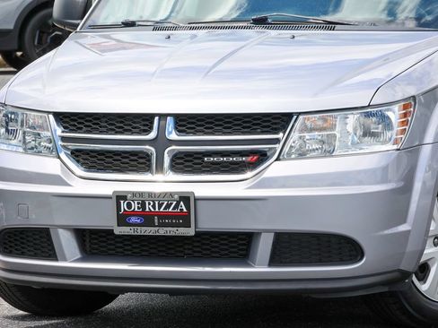 Used 2018 Dodge Journey SE FWD image 17