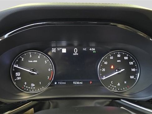 Used 2023 Buick Envision Avenir image 10