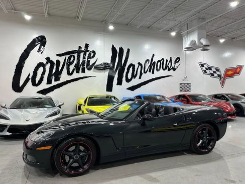 Used 2012 Chevrolet Corvette Convertible w/ 3LT Preferred Equipment Group image 26