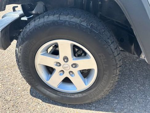 Used 2016 Jeep Wrangler Sport w/ Quick Order Package 24S AWD/4WD image 21