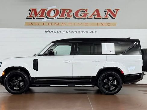 Used 2023 Land Rover Defender 130 X-Dynamic SE AWD/4WD image 3