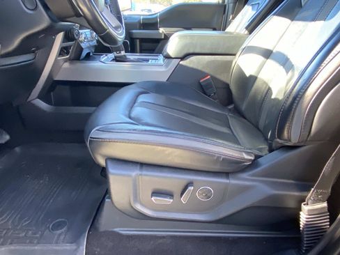 Used 2020 Ford F150 Platinum w/ Equipment Group 701A Luxury image 19