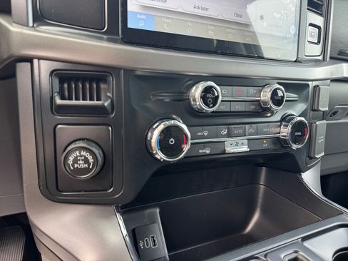 New 2025 Ford F150 XLT w/ Equipment Group 301A Standard RWD image 34