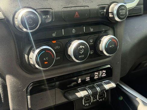Used 2021 RAM 1500 Big Horn AWD/4WD image 8