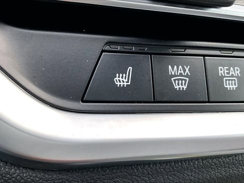 Used 2023 BMW M440i Convertible w/ Premium Package image 34