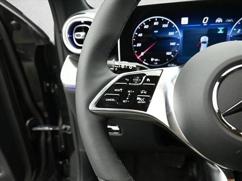 Certified 2025 Mercedes-Benz GLC 300 4MATIC image 14