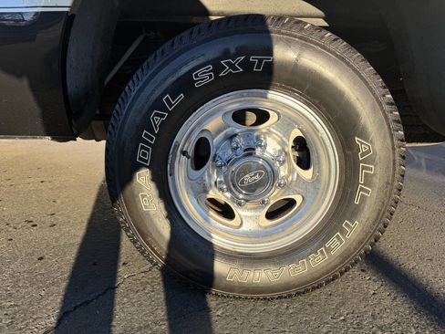 Used 2000 Ford F250 Lariat image 16