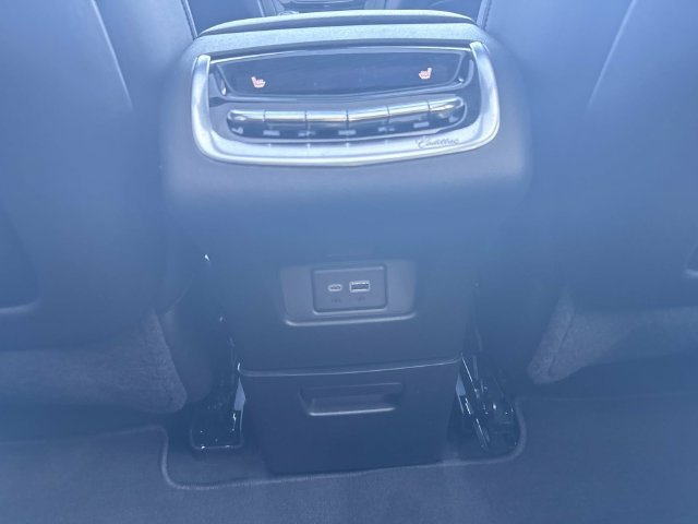 Certified 2024 Cadillac XT6 Premium Luxury AWD/4WD image 34
