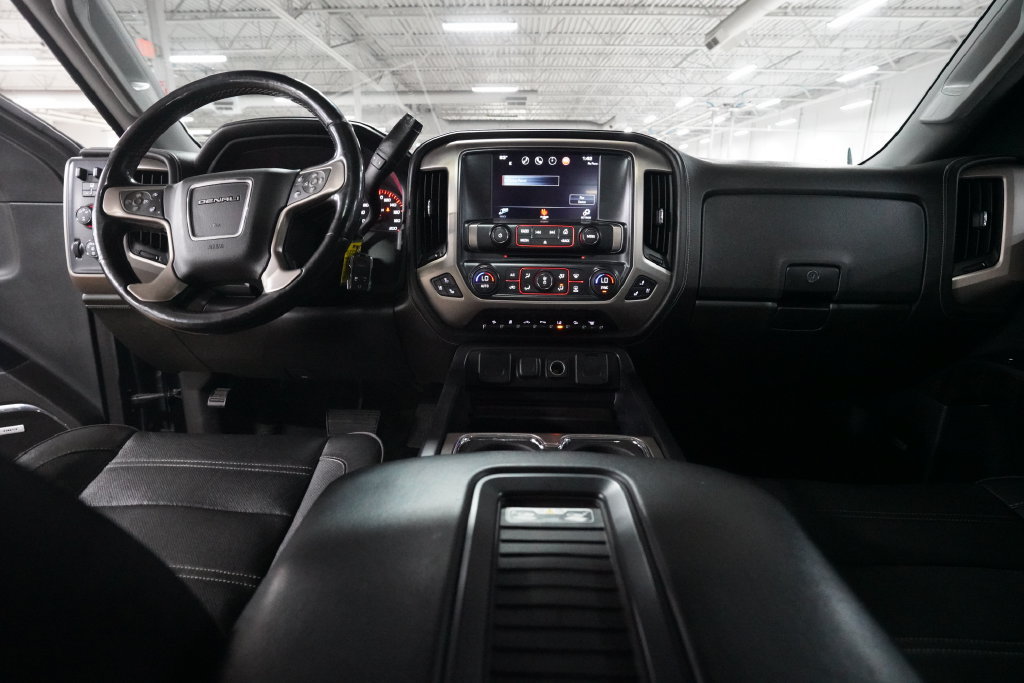 Used 2016 GMC Sierra 2500 Denali w/ Driver Alert Package AWD/4WD image 5