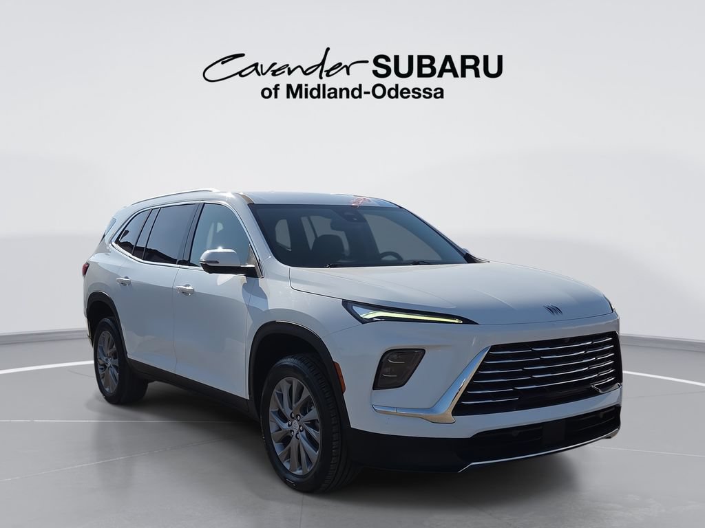 Used 2025 Buick Enclave Preferred FWD image 1