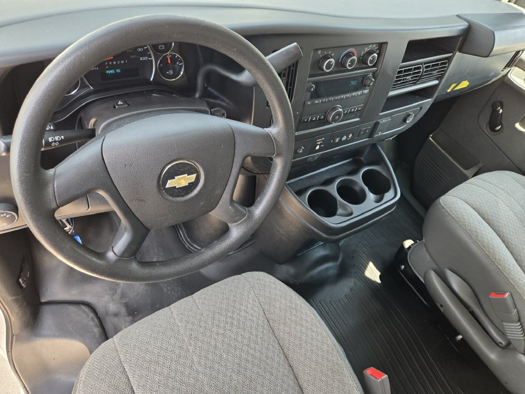 Used 2019 Chevrolet Express 2500 RWD image 28