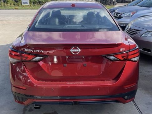 Used 2025 Nissan Sentra SR w/ SR Premium Package image 4