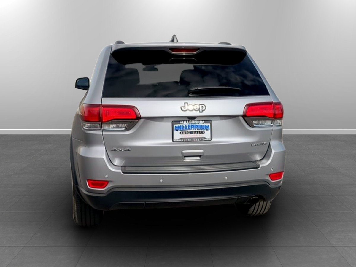 Used 2021 Jeep Grand Cherokee Laredo AWD/4WD image 6