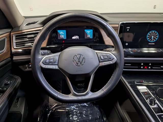 Used 2024 Volkswagen Atlas SE AWD/4WD image 15