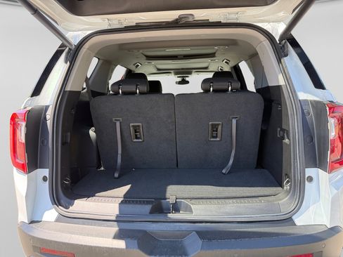 Used 2023 GMC Acadia SLE w/ Driver Convenience Package AWD/4WD image 19