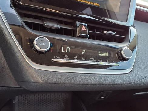 Used 2024 Toyota Corolla LE image 7