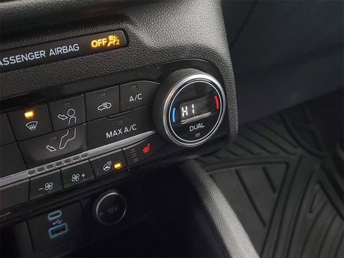 Used 2021 Ford Escape SEL image 22